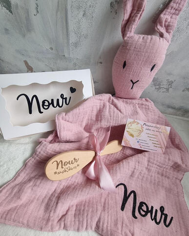 Box doudou / brosse 17 €