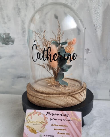 Bouquet séché sous cloche - 10 €